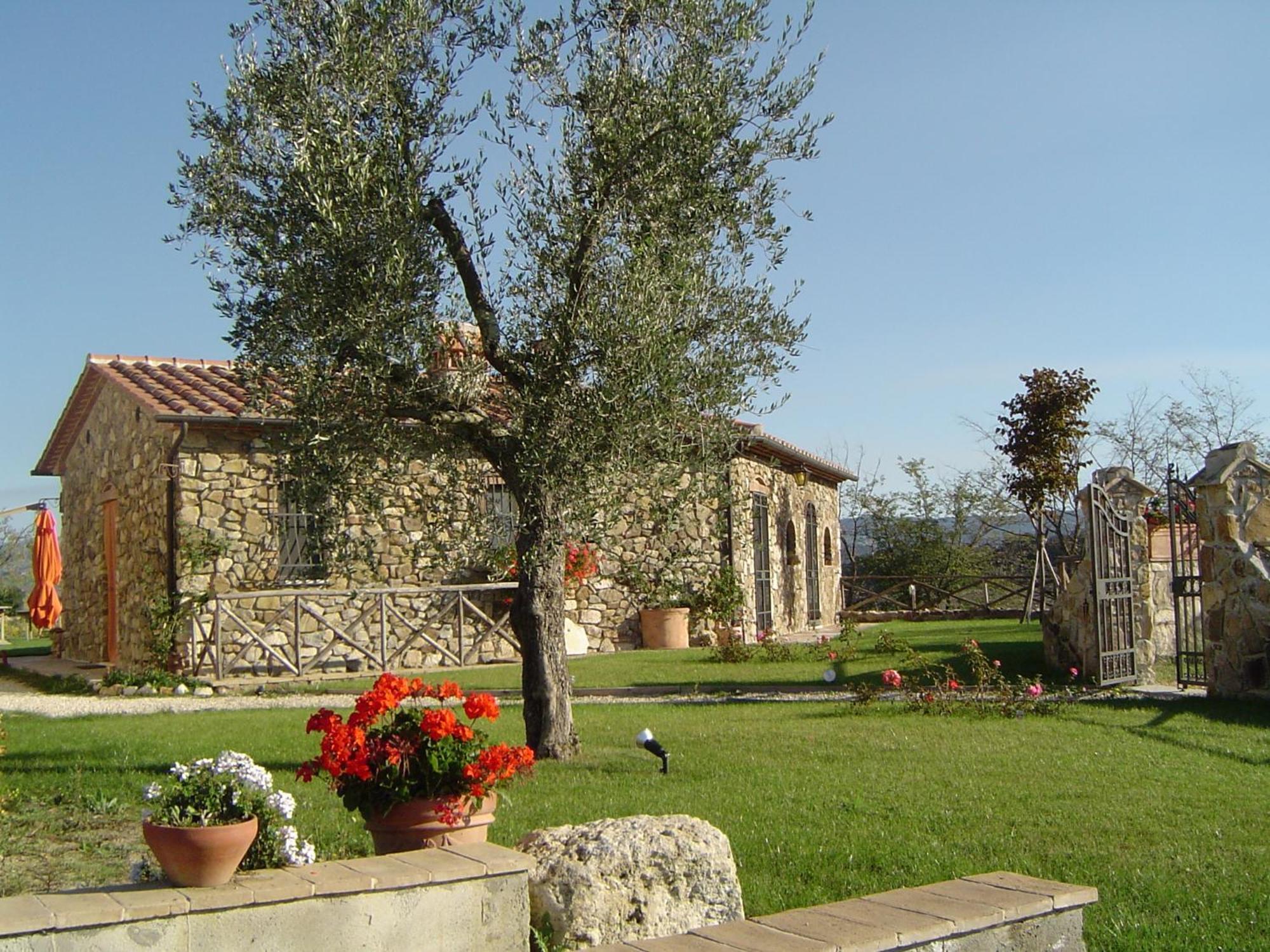 Bio Agriturismo La Bell'Antiglia Montemerano Exterior foto